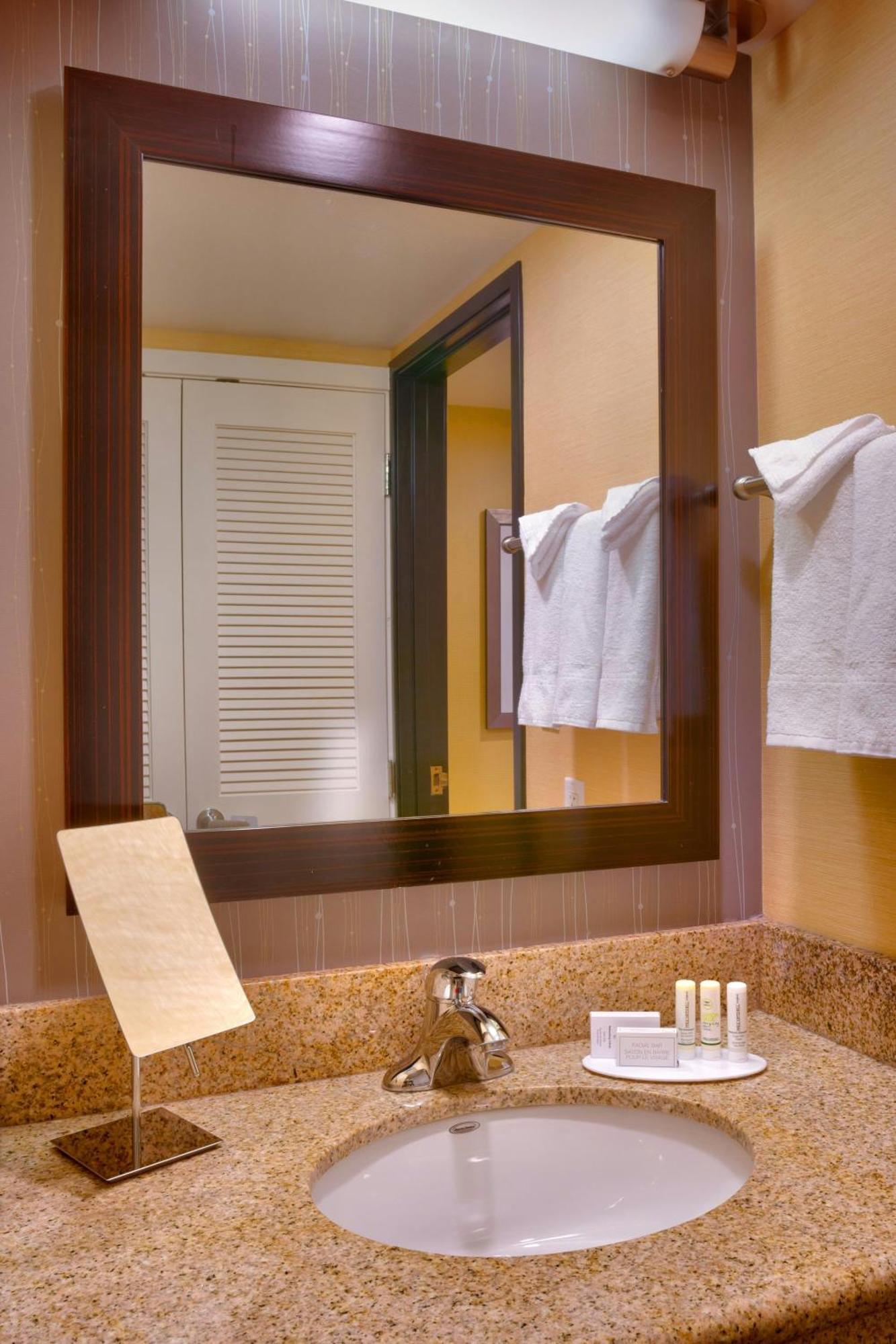 Courtyard By Marriott Salt Lake City Sandy Exterior foto