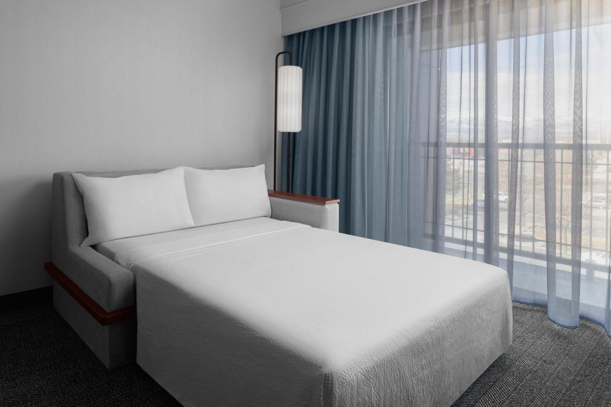 Courtyard By Marriott Salt Lake City Sandy Exterior foto